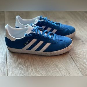 Adidas Gazelle, blue suede, women’s 8.5